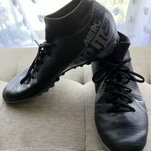Nike Mercurial Vapor Indoor soccer cleats